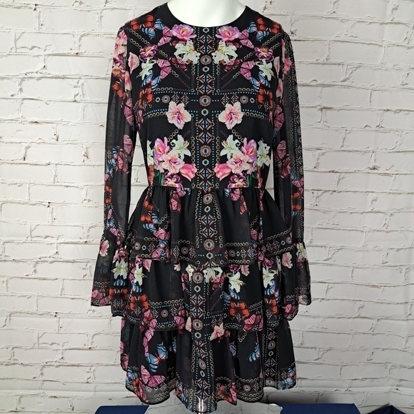 𝅺BEBE Print Ruffle Tiered Dress - Picture 6 of 17